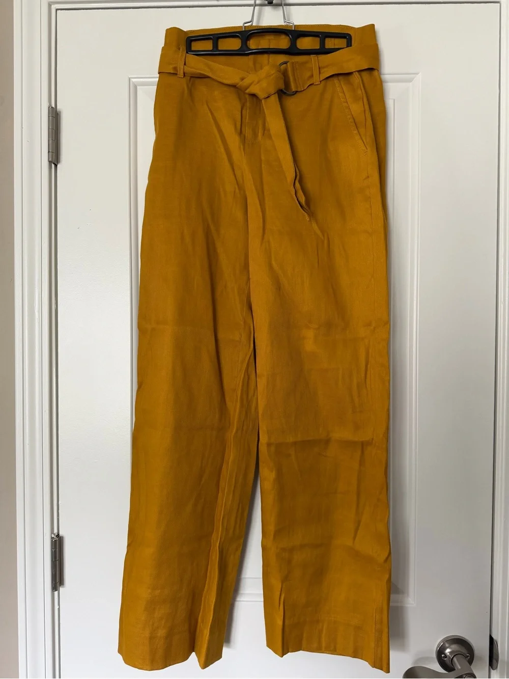 NWT Banana Republic linen blend belted trouser